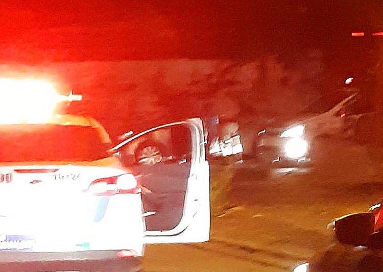 Jovem de 20 anos morre após confronto e troca de tiros com a PM no Novo Horizonte, na Capital | Foto: Leitor / FZ