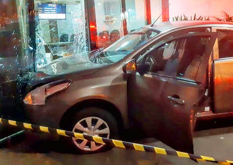 Motorista de aplicativo dirigiu esfaqueado até um hospital no Setor Marista, em Goiânia | Foto: Leitor / FZ