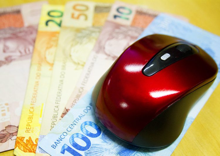 Receita abre consulta a lote residual da restituição do Imposto de Renda | Foto: Marcos Santos / USP Imagens