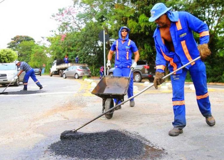 Prefeitura vai a operação Tapa-Buraco em Goiânia | Foto: Divulgação