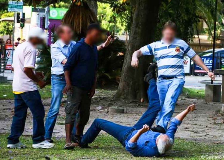 Fake News: Caiado não foi espancado por empresários revoltados com a quarentena | Foto: Gustavo Vara