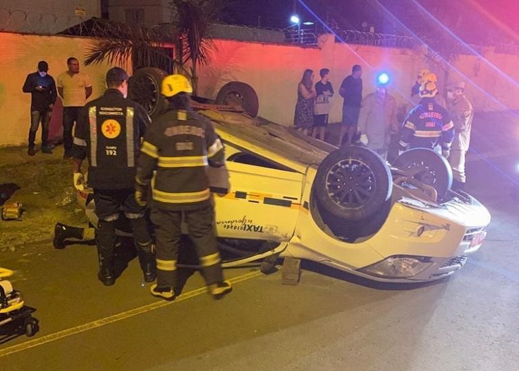 pessoa presa ferragens Aparecida