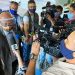 Imprensa busca Professor Alcides para obter informações sobre o MEC | Foto: Reprodução