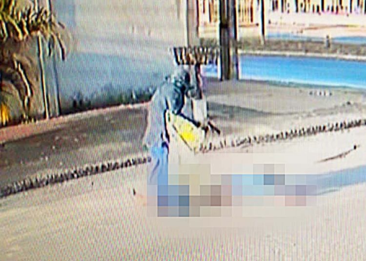 Falso mendigo matou empresário no Jardim dos Girassóis, em Aparecida | Foto: Reprodução/Câmeras de Vigilância