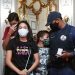 Filhos de Hilário se emocionaram com a homagem | Foto: Susan Hortas/Prefeitura de Santos