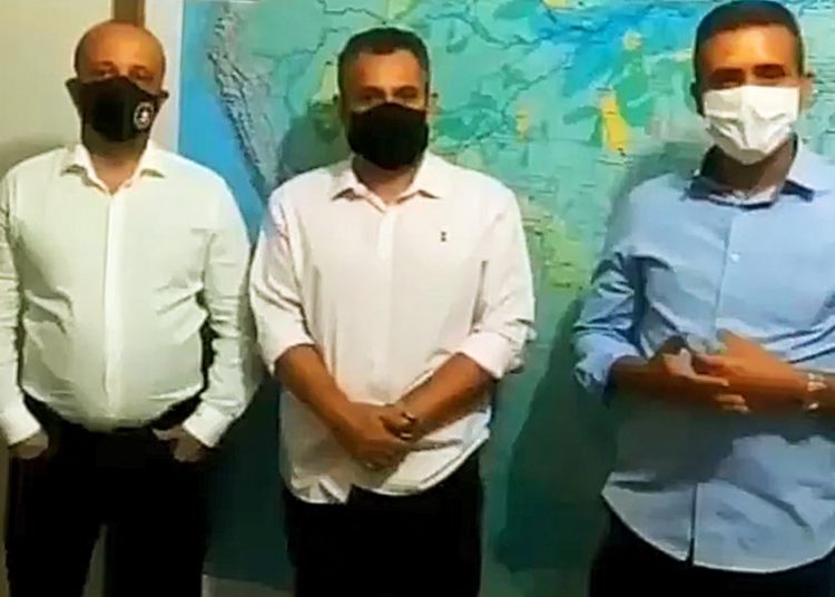 Secretário Roberto Cândido em audiência com o deputado federal Major Vitor Hugo (PSL) | Foto: Reprodução