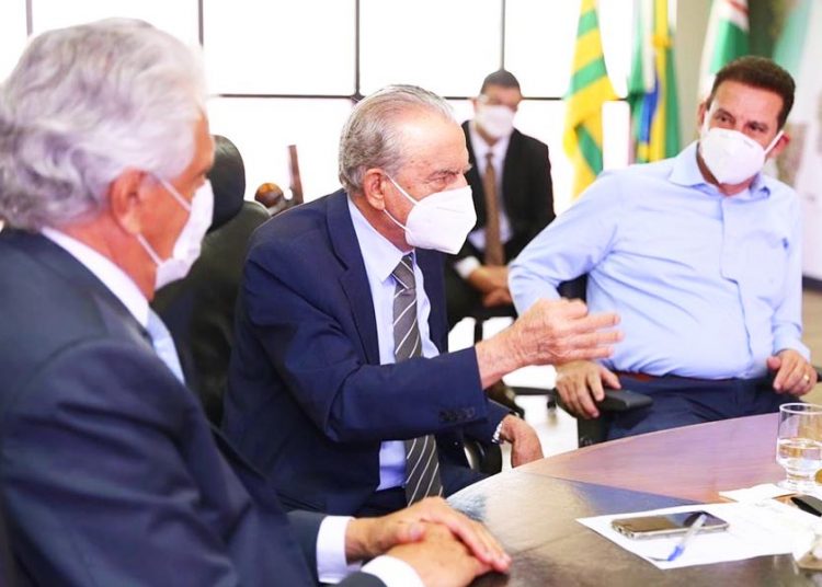 Ronaldo Caiado, Iris Rezende e Vanderlan Cardoso | Foto: Divulgação