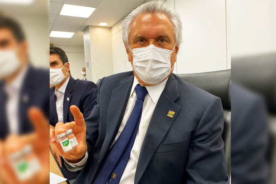 'Apresento a vocês a Vacina Butantan-Sinovac contra a covid-19', escreveu o governador Ronaldo Caiado nas redes sociais | Foto: Reprodução