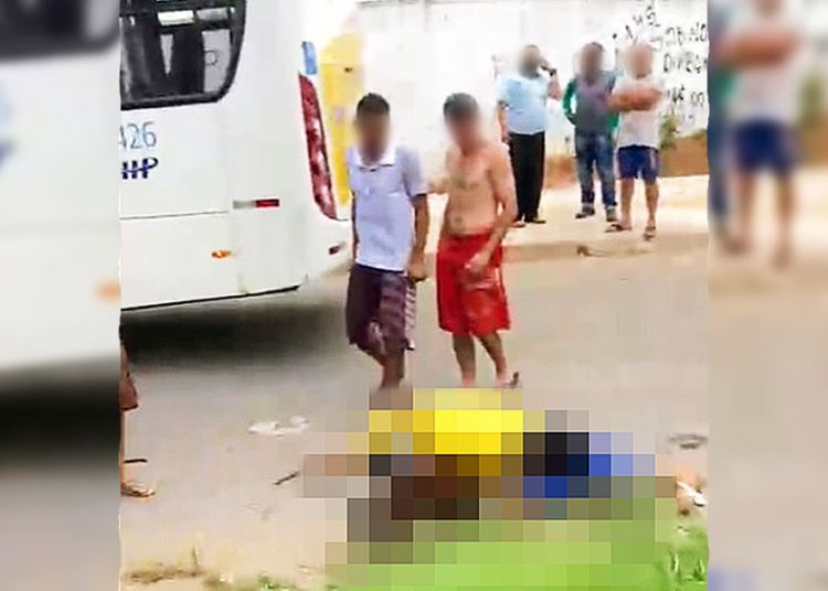motociclista ônibus Aparecida