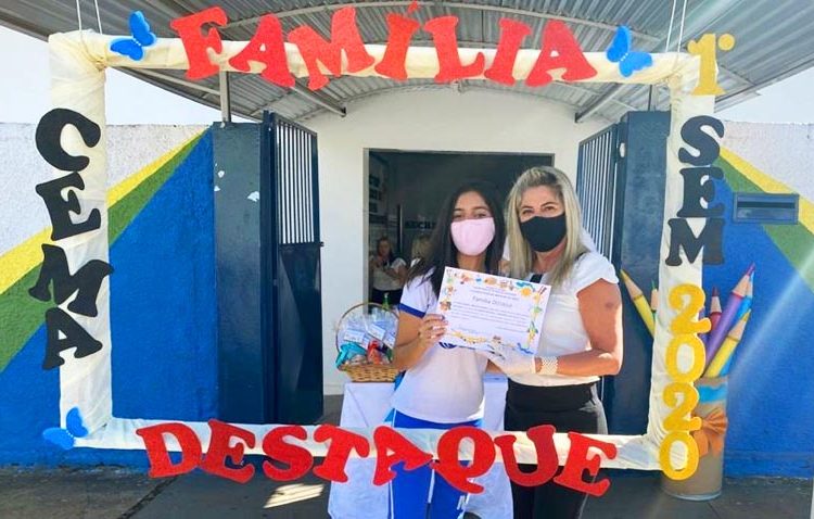 Luzinete Ferreira de Matos é diretora do Colégio Estadual Machado de Assis