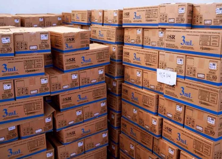 Goiás vai receber 3,2 milhões de doses da vacina CoronaVac