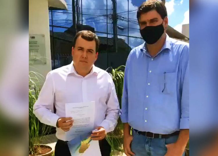 prefeitos de Gameleira e Caiapônia, Wilson Tavares (DEM) e Argemiro Rodrigues