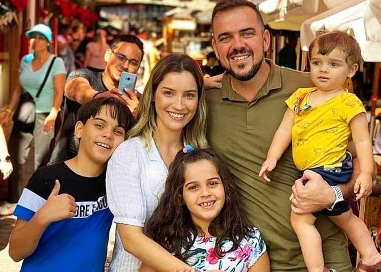 Família Mendanha: Asafe, Mayara, Luísa, Gustavo e Emanuel | Foto: Reprodução/Redes Sociais