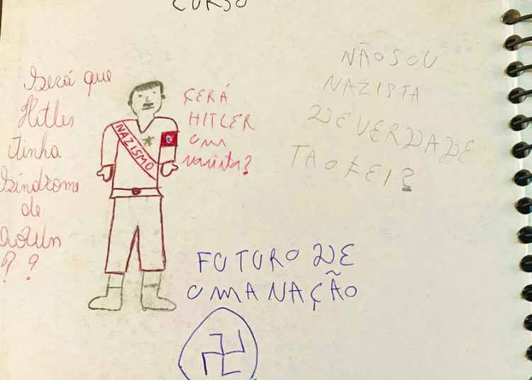 Segundo a PC, no aparelho celular do adolescente, foram encontrados inúmeros indícios de participação em grupos que planejam massacres a escolas | Foto: Divulgação / PCGO