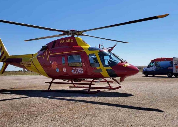 Helicóptero dos Bombeiros transportou criança até o Hugol | Foto: CBMGO