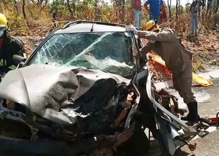 Acidente na BR-020, em Goiás | Foto: Divulgação / CBMGO