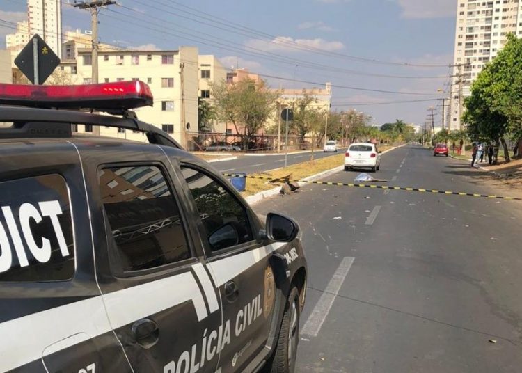 Motociclista é atropelado e morto em Goiânia | Foto: Dict