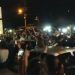 Multidão aguardou por sepultamento na porta da funerária | Foto: Reprodução