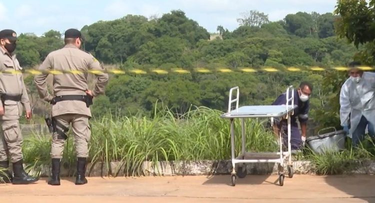 Local onde corpo foi encontrado em UPA Itaipu | Foto: Reprodução/ TV Anhanguera