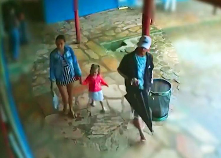 Wanderson Mota aparece em vídeo com mulher grávida e enteada | Foto: Reprodução