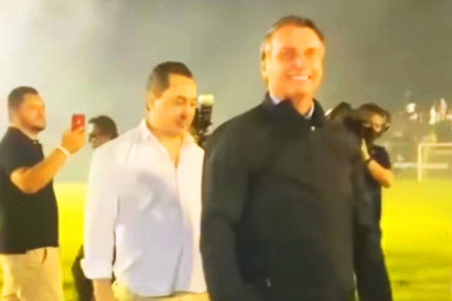 Bolsonaro em pelada de sertanejos goianos | Foto: Reprodução