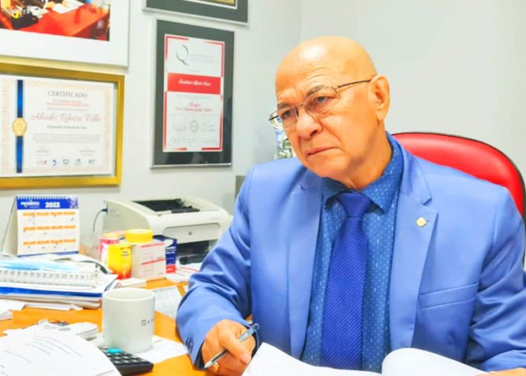 Professor Alcides | Foto: Valdemy Teixeira