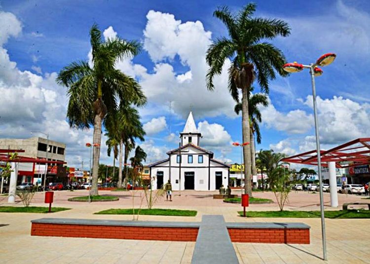Igreja Matriz, no Centro de Aparecida de Goiânia | Foto: Claudivino Antunes