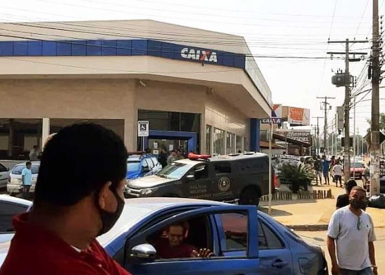 Assalto a agência da Caixa Econômica em Aparecida de Goiânia | Foto: Reprodução