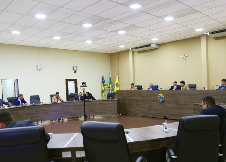 Sessão é marcada por homenagens ao Dia Internacional da Mulher | Foto: Marcelo Silva