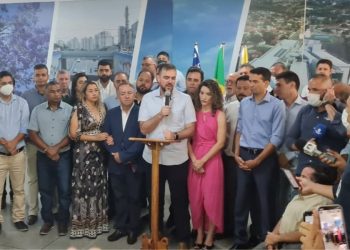 Gustavo Mendanha confirma filiação ao Patriota em entrevista coletiva na Cidade Administrativa de Aparecida de Goiânia | Foto: Folha Z