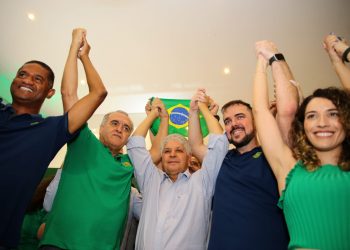 'Chega de ameaça e enganação', diz Gustavo Mendanha ao filiar no Patriota