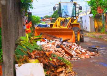 Comurg recolhe 2 mil toneladas de entulhos no primeiro dia da Maratona de Limpeza realizada pela Prefeitura de Goiânia | Fotos: Jucimar de Sousa