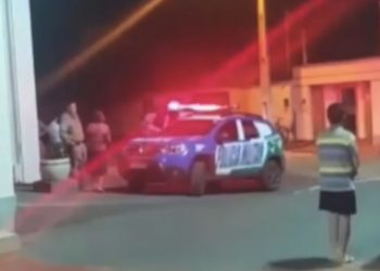 O suspeito foi preso nas proximidades da igreja com uma faca na cintura | Foto: reprodução