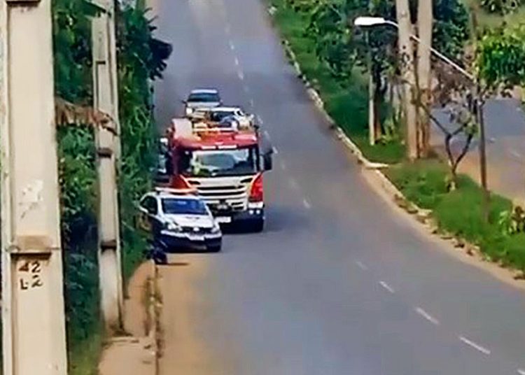 Cadáver é encontrado no Jardim Alto Paraíso, em Aparecida de Goiânia | Foto: Leitor / FZ