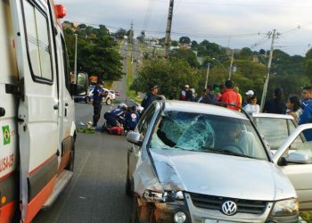 Acidente na Avenida Brasil no Parque das Nações, em Aparecida de Goiânia | Foto: Leitor / FZ