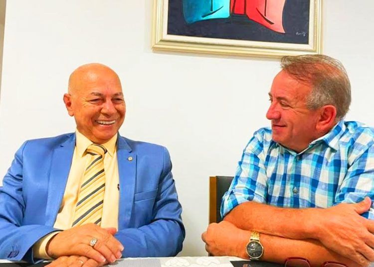 Professor Alcides e Vilmar Mariano | Foto: Reprodução