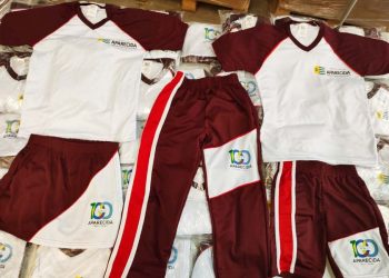 Kits de uniformes escolares de Aparecida de Goiânia | Foto: Divulgação