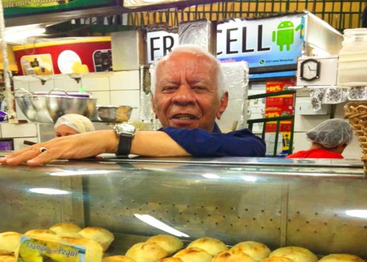 Alberto Cavalcante de Sousa, fundado da Empada do Alberto, no Mercado Central de Goiânia | Foto: Reprodução