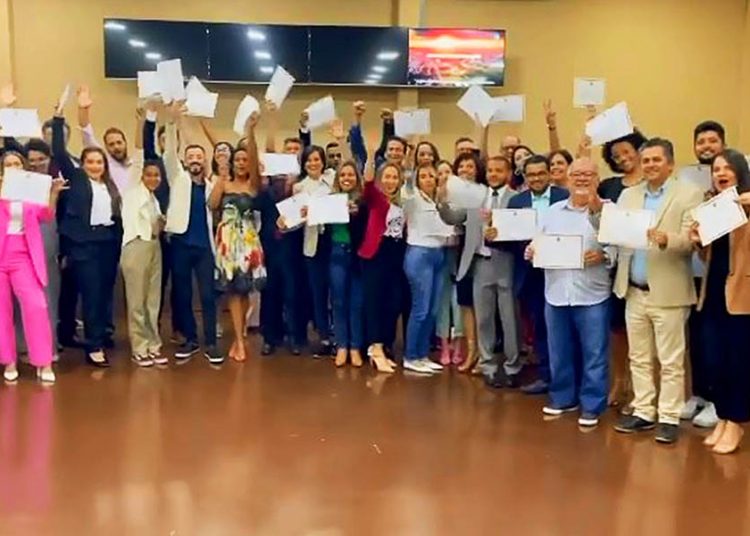 Homenagem a jornalistas na Câmara de Aparecida de Goiânia | Foto: Reprodução