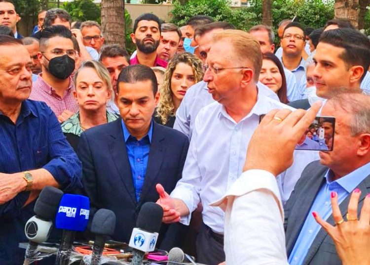 Jovair Arantes, Magda Mofatto, Marcos Pereira, Mayara Mendanha, João Campos e Vilmar Mariano | Foto: Folha Z