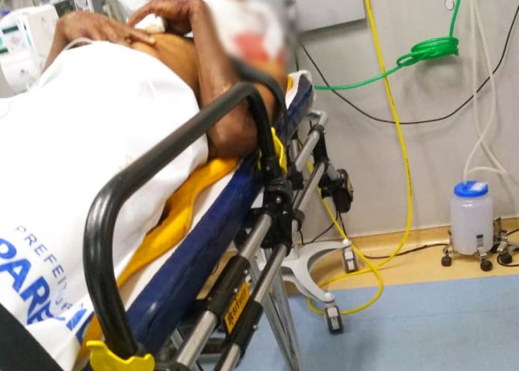Homem sobrevive após levar 3 tiros na cabeça, no Setor Campos Elíseos, em Aparecida de Goiânia | Foto: Leitor / FZ
