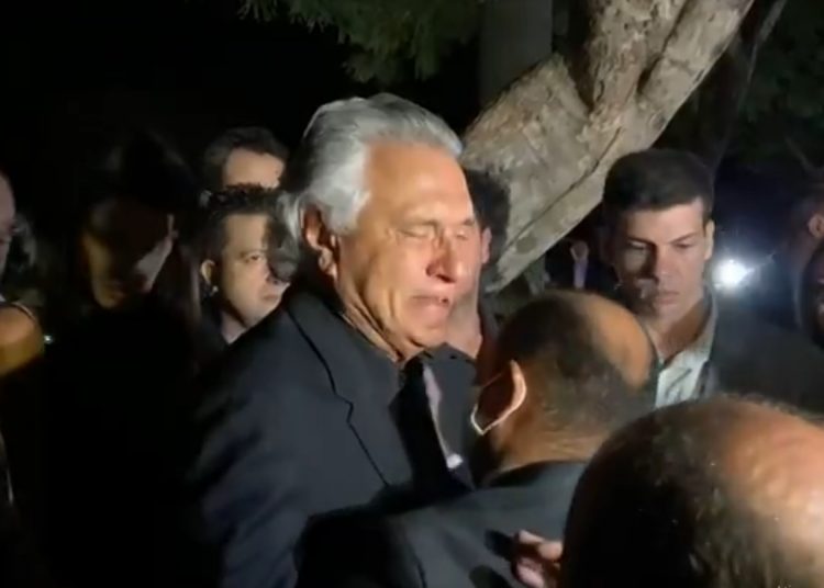 Ronaldo Caiado chegou abalado ao velório do filho | Foto: reprodução