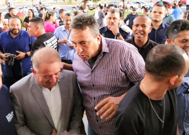 Vilmar Mariano e Zé Ronaldo em Aparecida de Goiânia | Foto: Folha Z