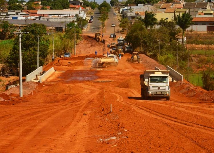 Ponte ligando Bairro Cardoso ao Jardim Helvécia | Foto: Claudivino Antunes