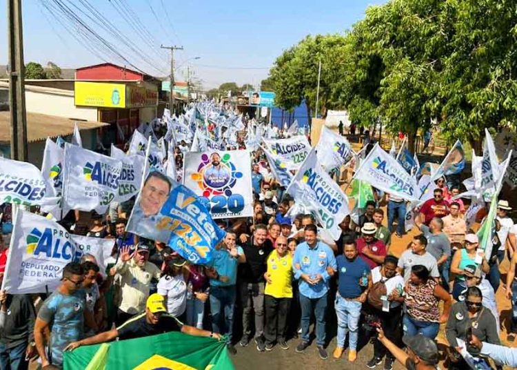 Estreia da campanha do deputado federal Professor Alcides em 2022 | Foto: Reprodução
