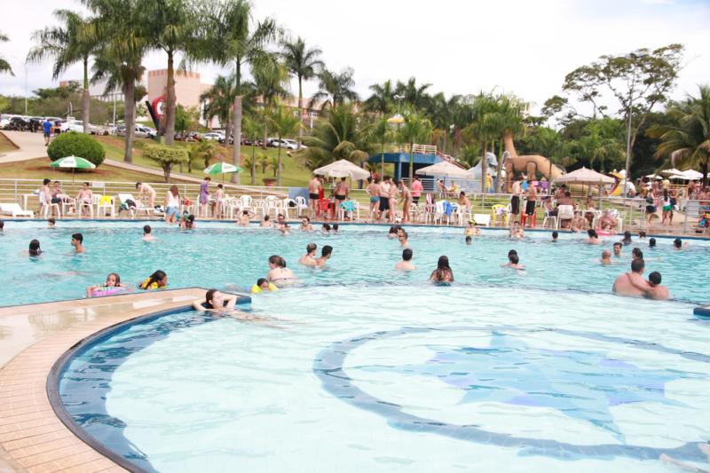 Piscina da CEL da OAB | Foto: OAB-GO