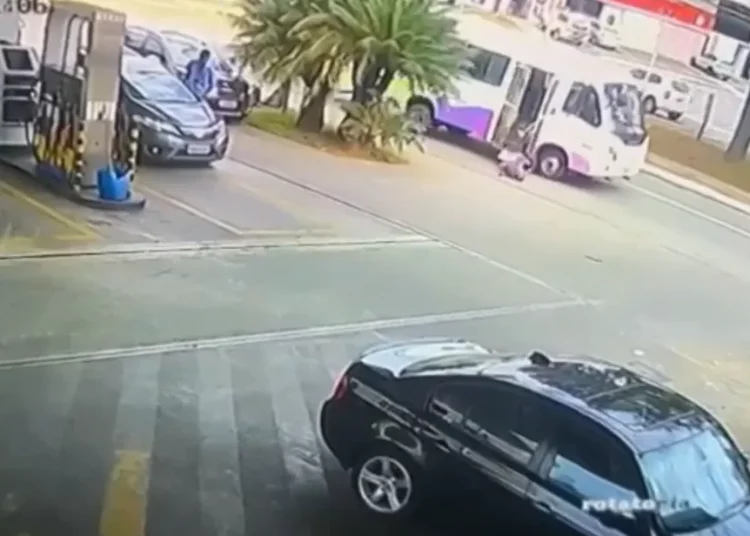 Acidente que vitimou idoso ocorreu na 2ª feira (3), na Avenida Ricardo Paranhos, no Setor Marista, em Goiânia | Foto: Reprodução