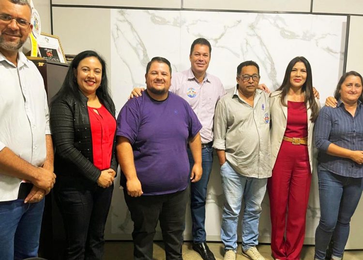 Reunião de membros da direção do PT e do PSB em Aparecida de Goiânia | Foto: Reprodução