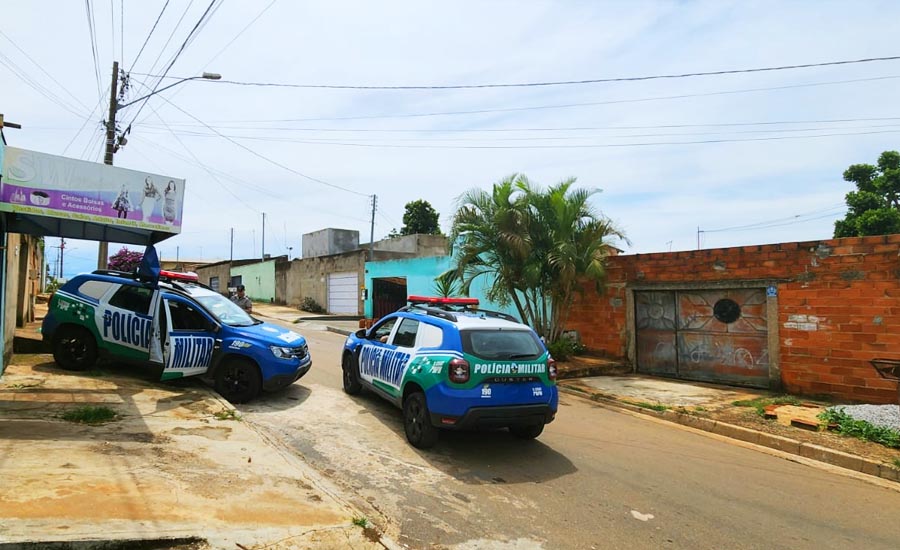 Casa da mãe de Reidimar Silva, na Rua São Joaquim, no Madre Germana 2, foi invadida e incendiada | Foto: José Alves / Folha Z