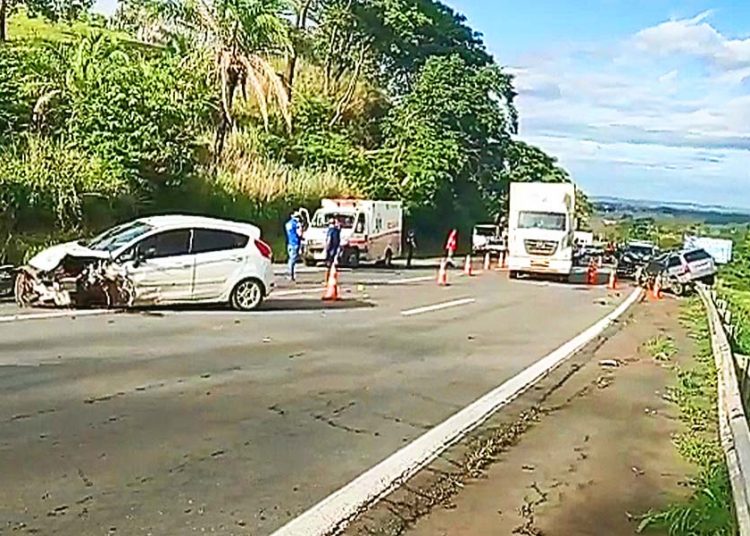 Acidente fatal na BR-060, entre Goiânia e Anápolis | Foto: Divulgação / PRF